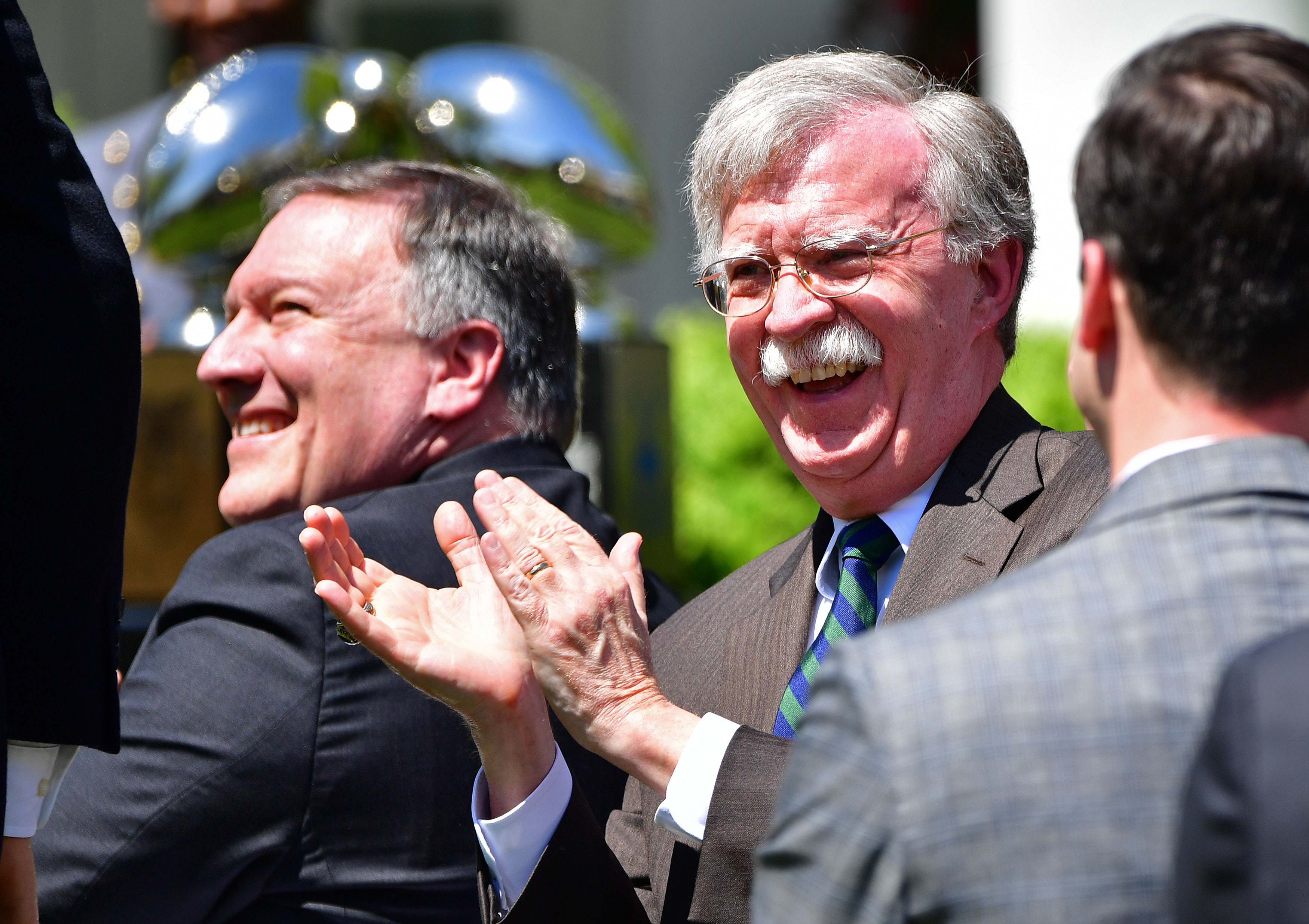 Mike Pompeo, John Bolton (v.l.n.r.)