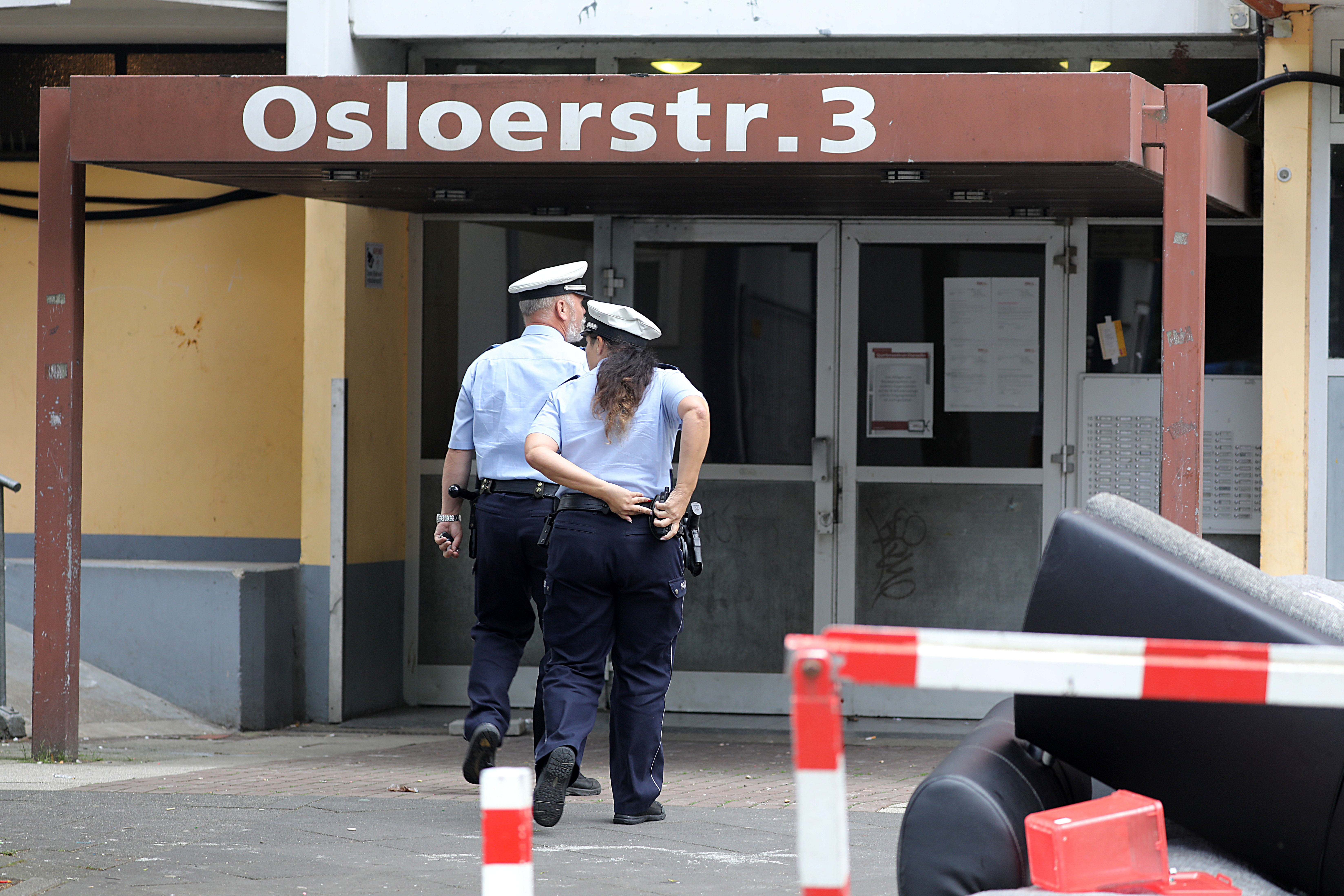 14.06.2018: Bio-Waffen-Labor in Wohnhaus gefunden, Tunesier wurde festgenommen.