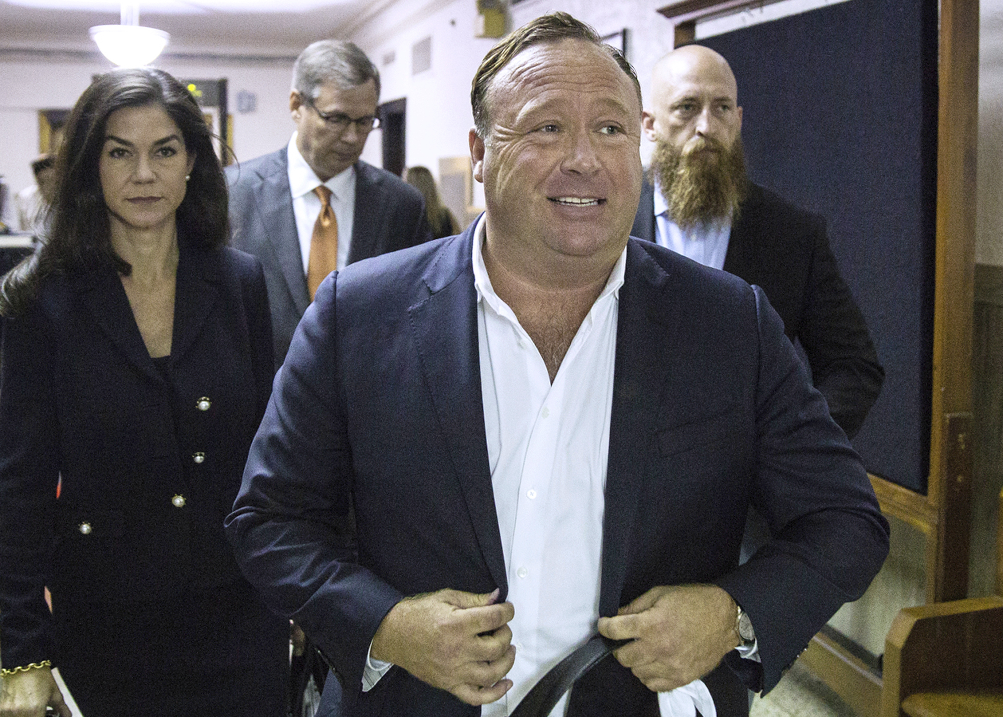 Alex Jones, Betreiber der Website Infowars