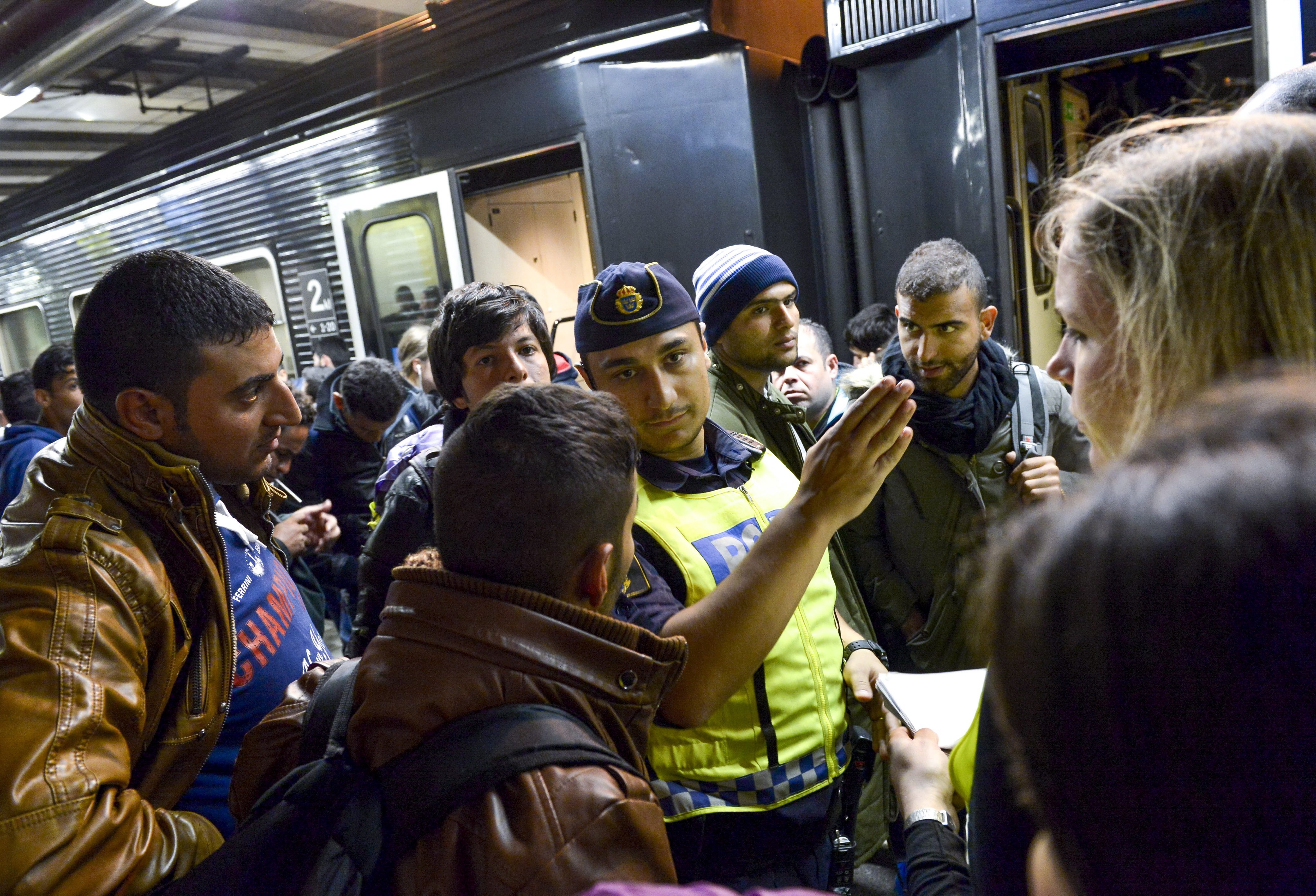 September 2015: Asylsuchende kommen am Stockholmer Bahnhof an.