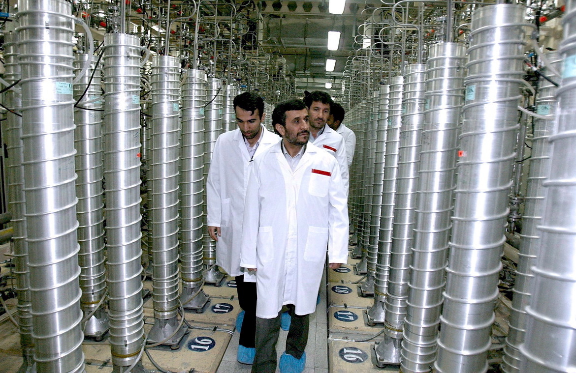 Einblick in Atomanlage Natanz im Iran: Besichtigung des damaligen iranischen Präsidenten Mahmud Ahmadinedschad.