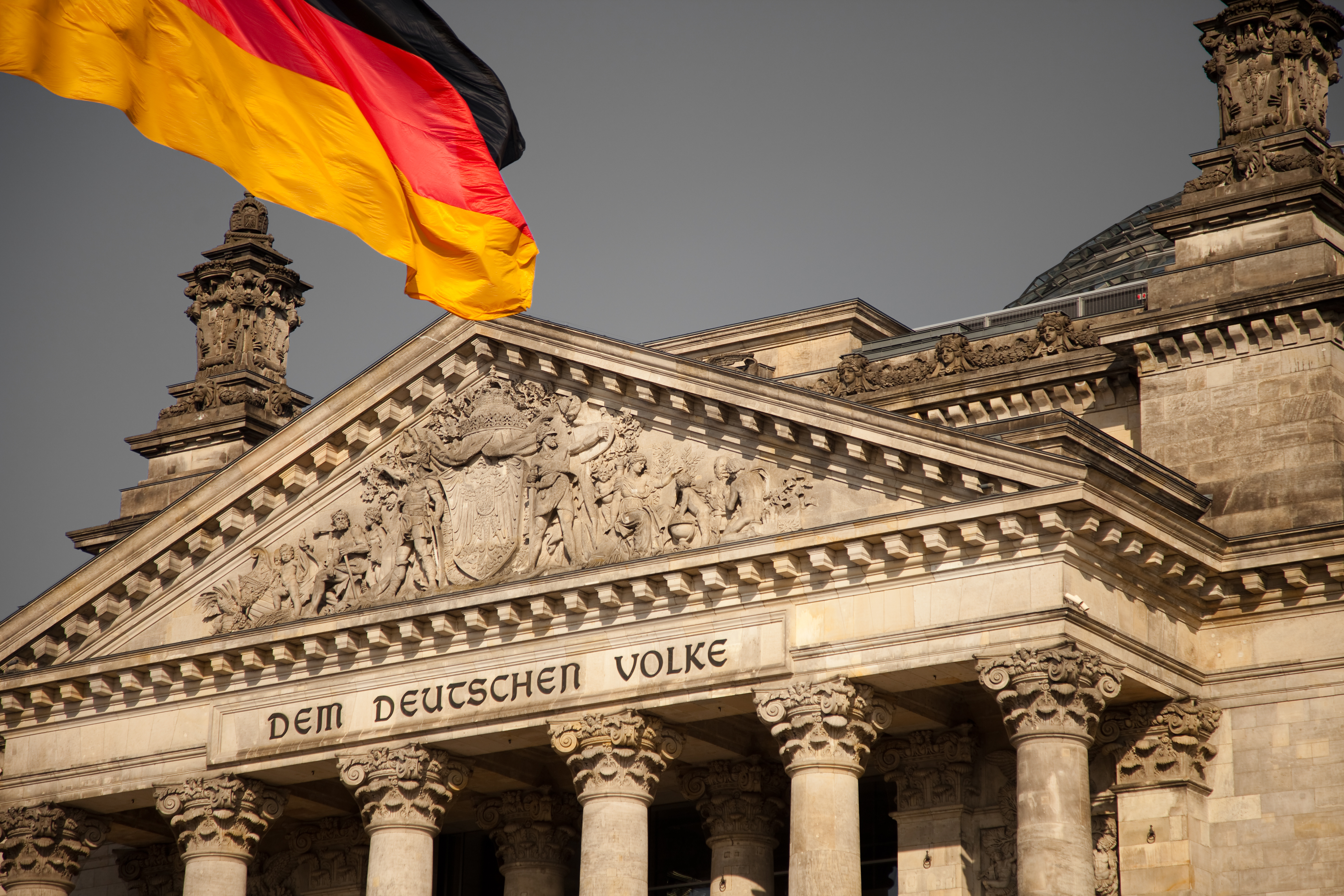 Dem deutschen Volke.