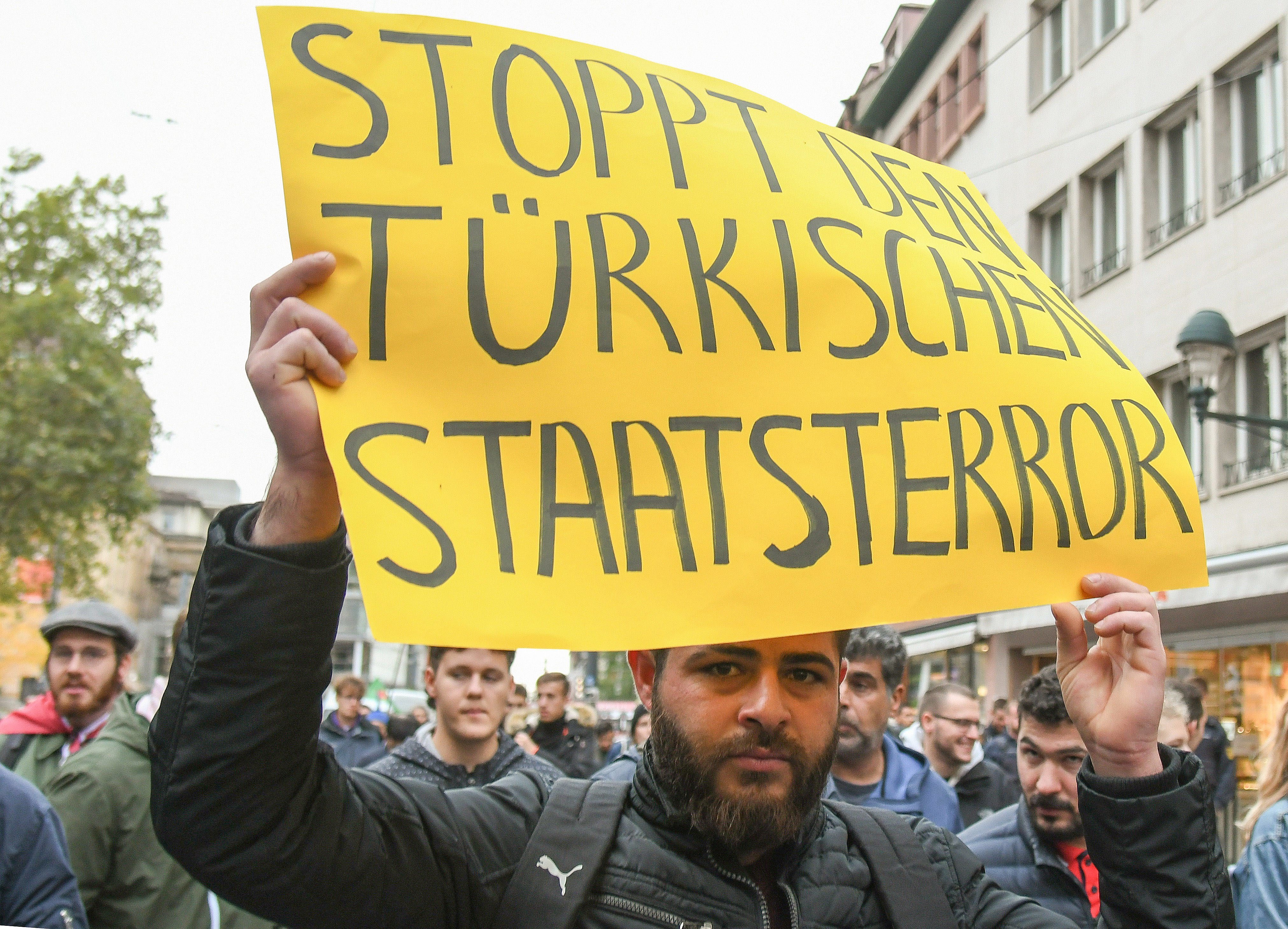 Freiburg: Kurden demonstrieren gegen türkische Invasion in Nordsyrien