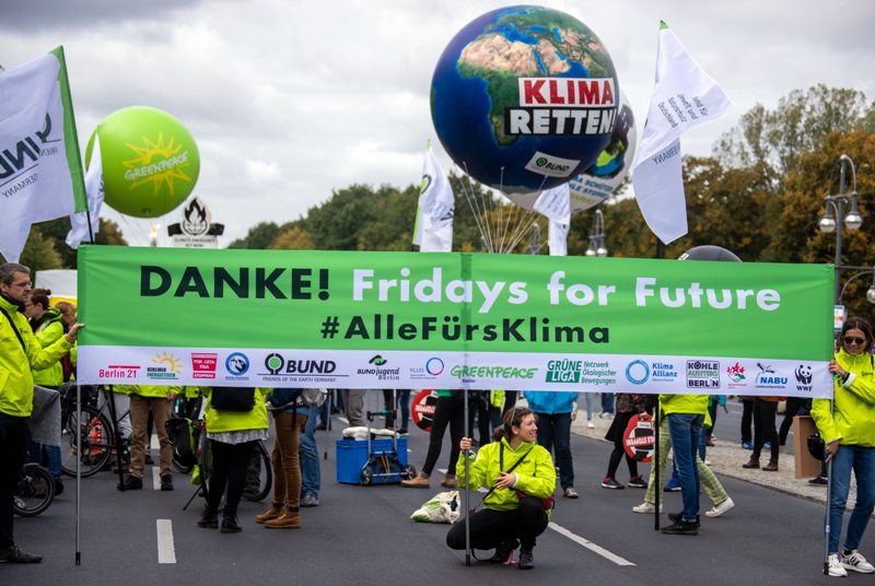 Demo von Fridays for Future in Berlin (picture alliance/Jens Büttner/dpa-Zentralbild/dpa) dpa124540698_fridays_for_future_demo_berlin